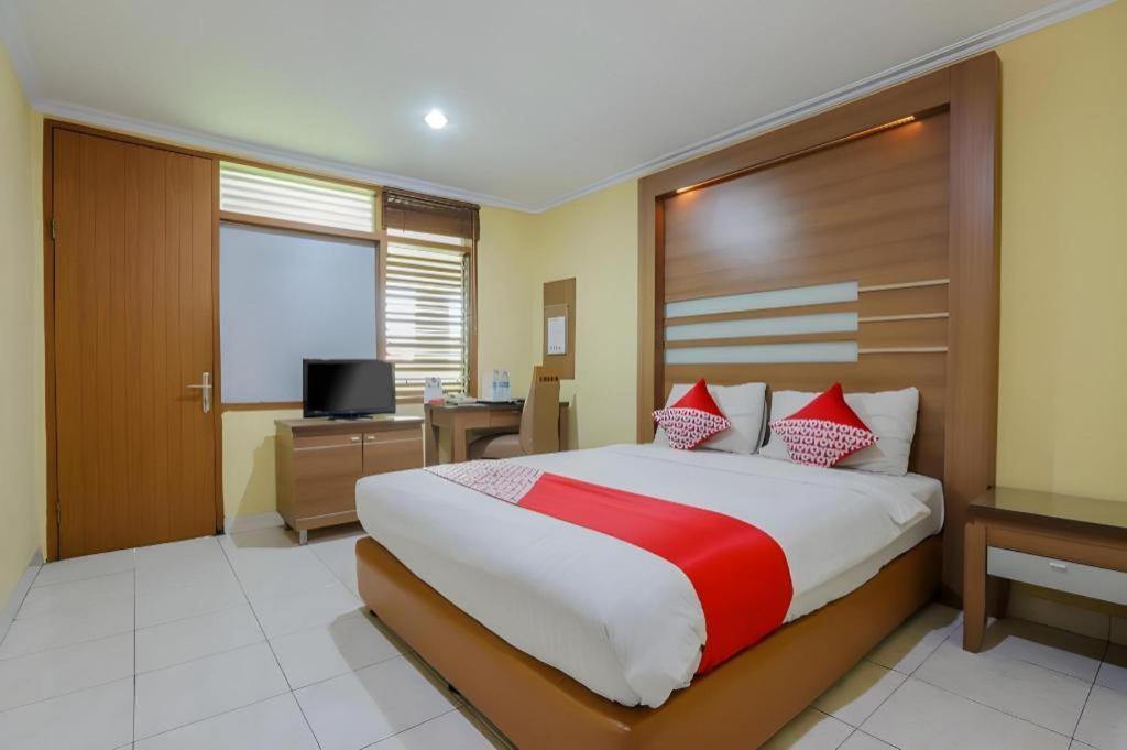 Hotel Senen Indah Syariah Jakarta Exterior photo