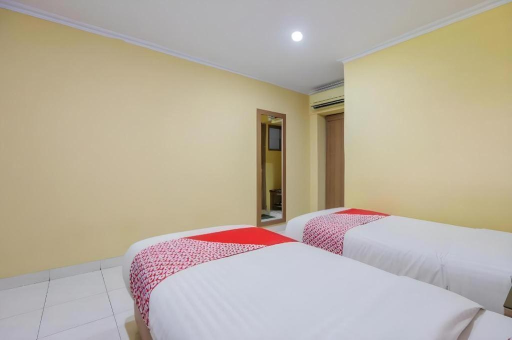 Hotel Senen Indah Syariah Jakarta Exterior photo